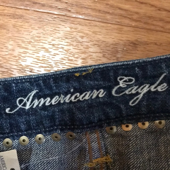 NWT American Eagle BOYFIT Distressed Shorts - Picture 8 of 8